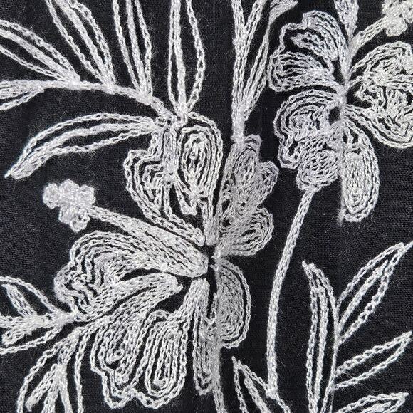 Alfred Dunner Island Vibes Bell Sleeve Floral Embroidered Top Size XL - Picture 6 of 8